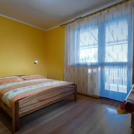 Dam Liptovský Mikuláš